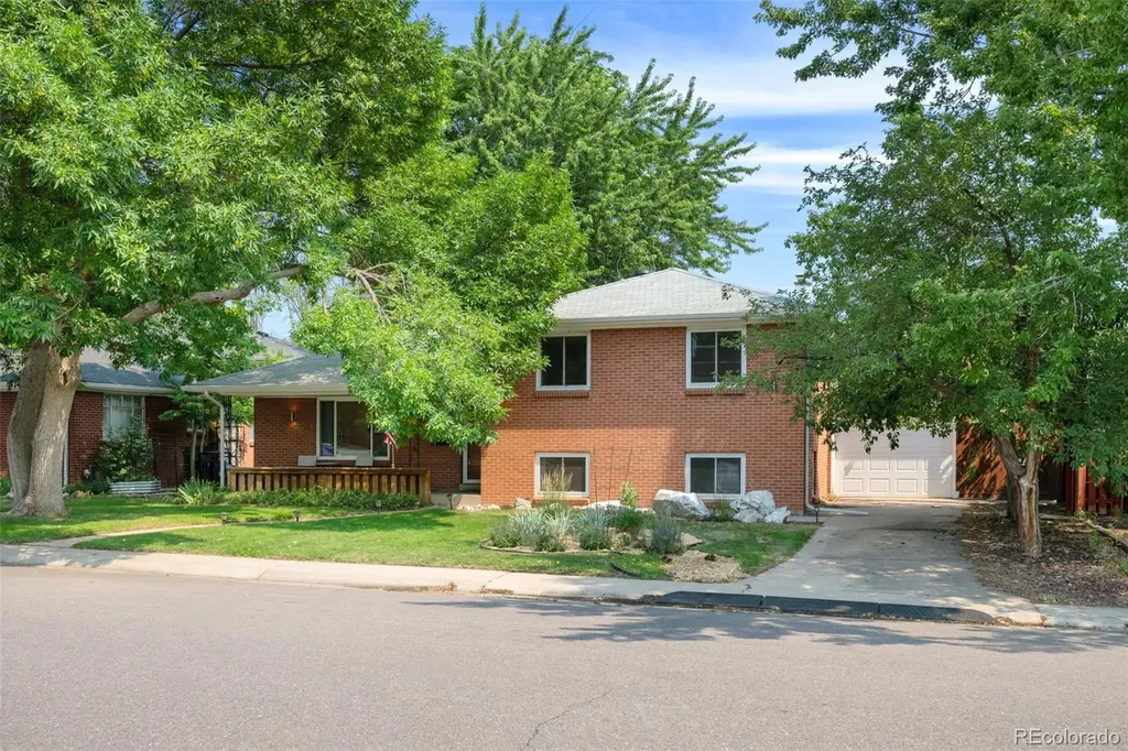 5681 E Gunnison Place Denver CO 80224