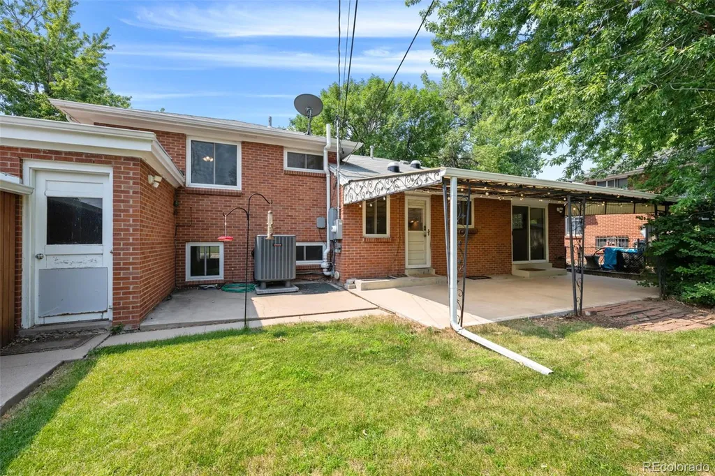 5681 E Gunnison Place Denver CO 80224