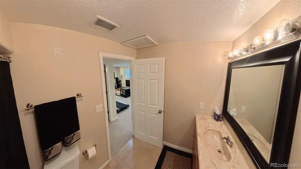 10276 Jill Avenue Littleton CO 80130