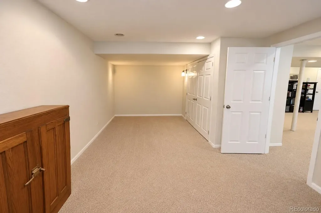 10276 Jill Avenue Littleton CO 80130