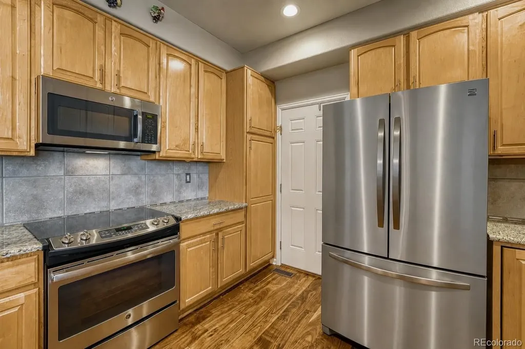 2933 Newport Circle Castle Rock CO 80104