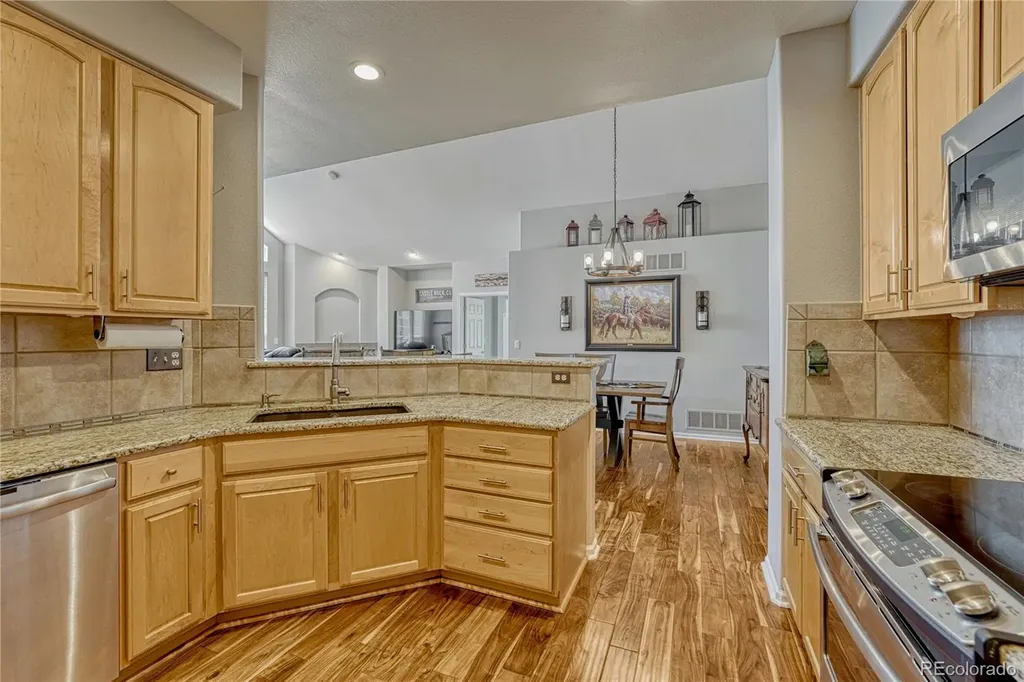 2933 Newport Circle Castle Rock CO 80104