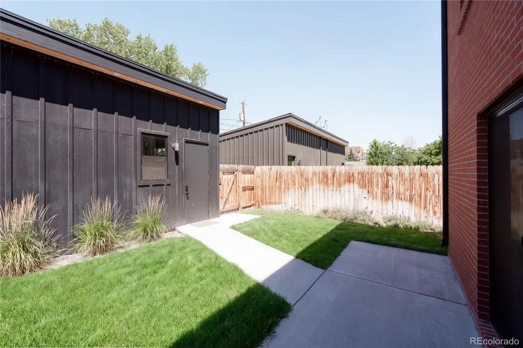 521 Fox Street Denver CO 80204