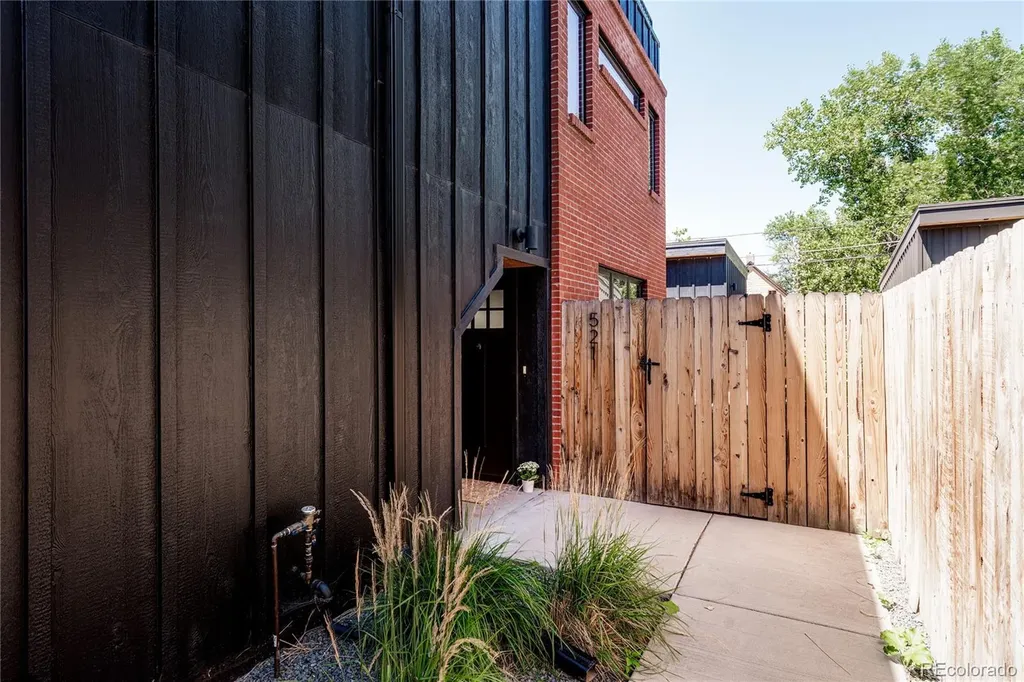 521 Fox Street Denver CO 80204