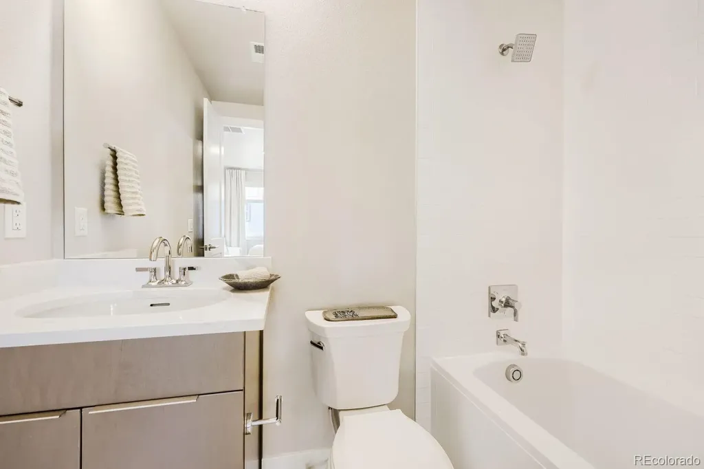 16569 Peak Street Broomfield CO 80023