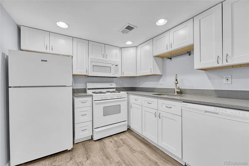1411 Clayton Street Denver CO 80206