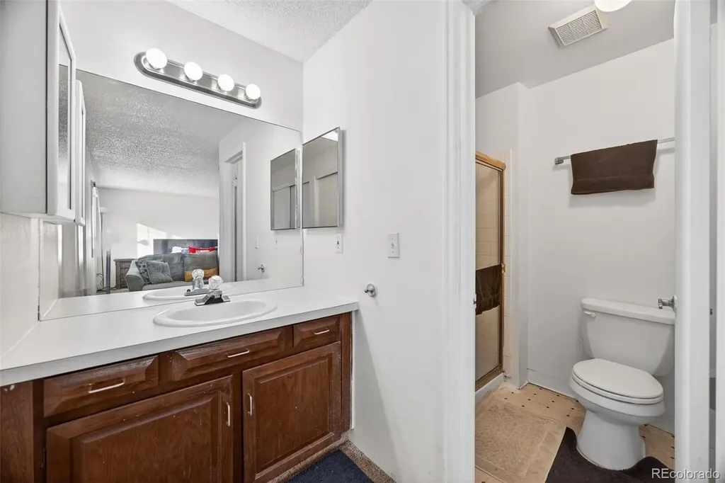 2826 S Lansing Way Aurora CO 80014