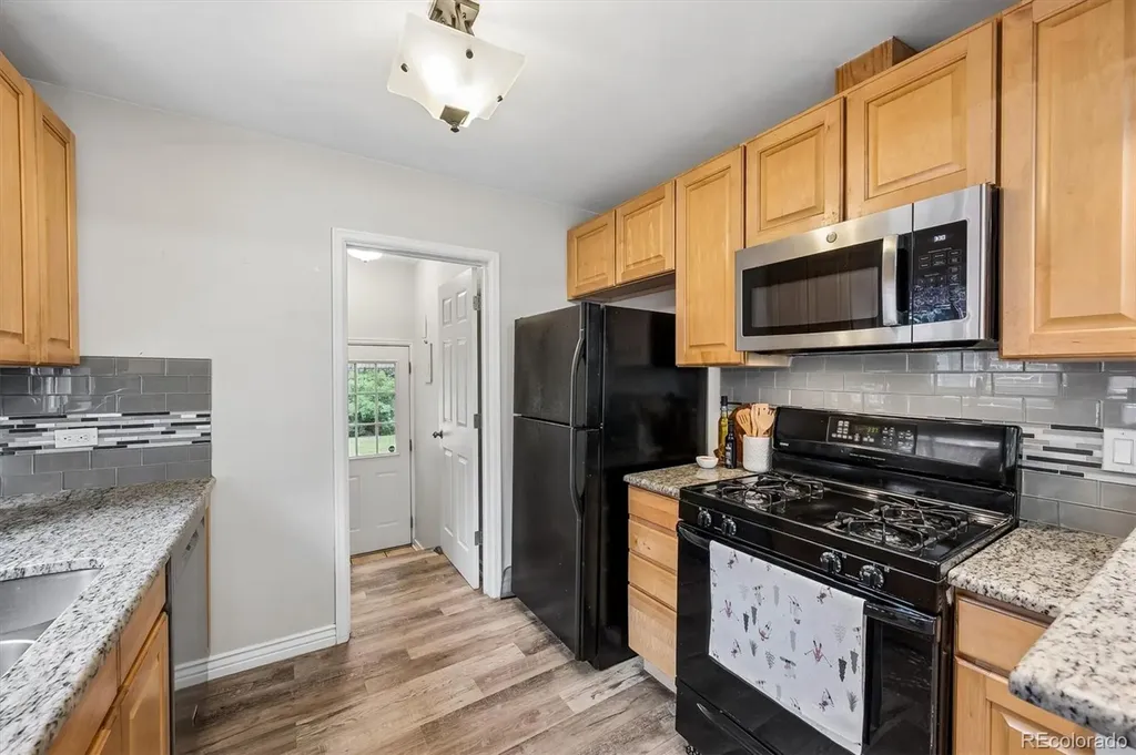 857 Grape Street Denver CO 80220