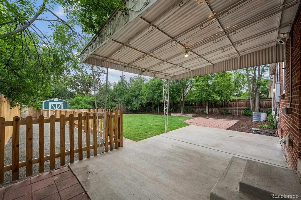 857 Grape Street Denver CO 80220
