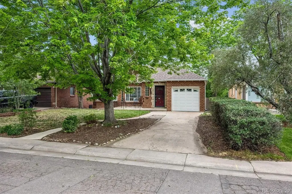 857 Grape Street Denver CO 80220