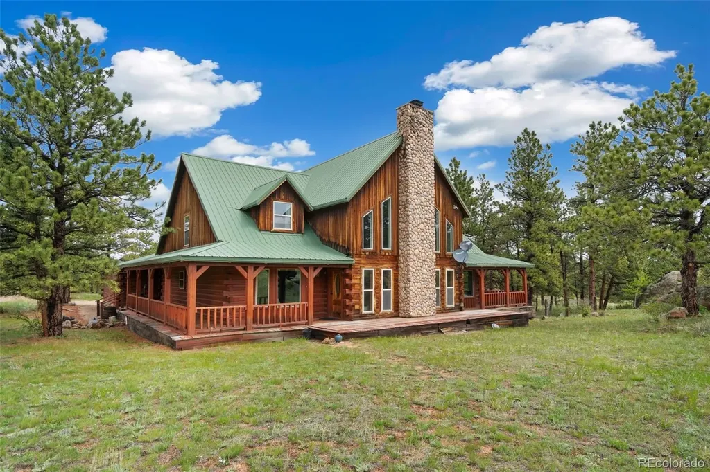 1084 Iron Mountain Drive Livermore CO 80536