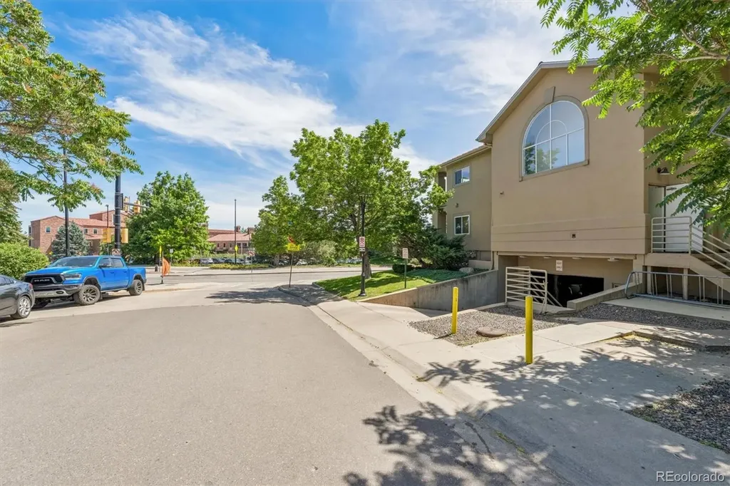 935 Broadway Boulder CO 80302