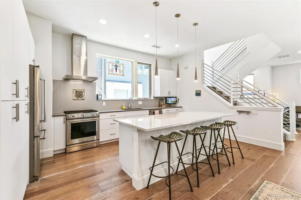 61 W 10th Avenue Denver CO 80204