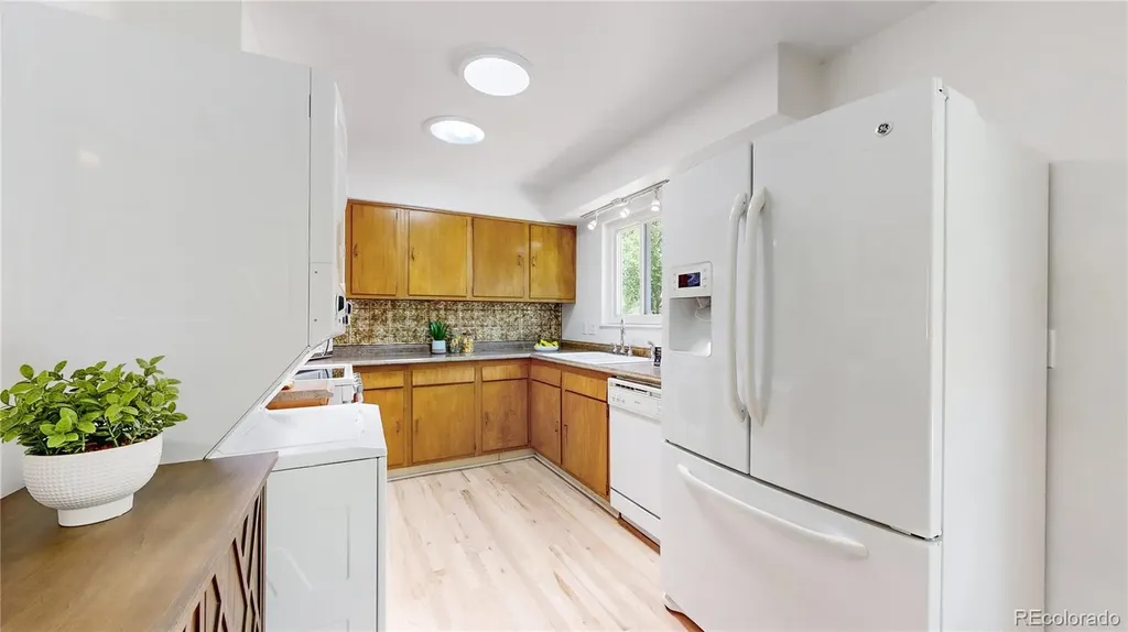 1118 Spencer Street Longmont CO 80501
