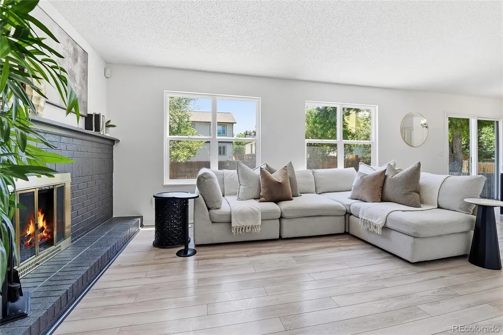 1430 S Vaughn Circle Aurora CO 80012