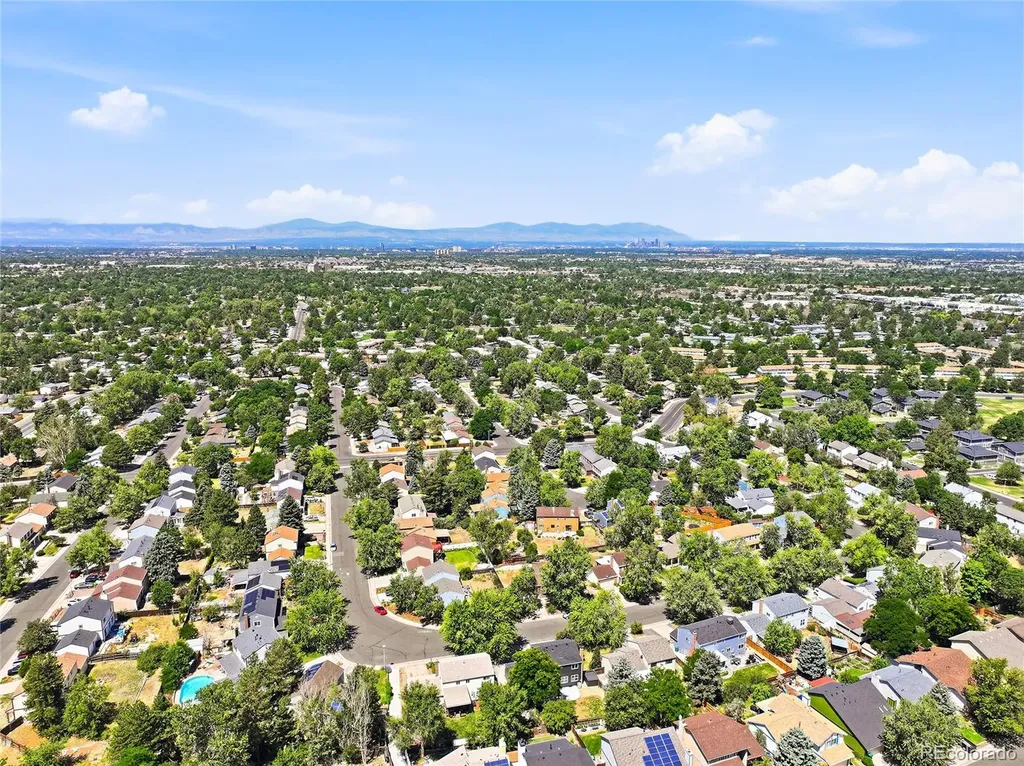 1430 S Vaughn Circle Aurora CO 80012