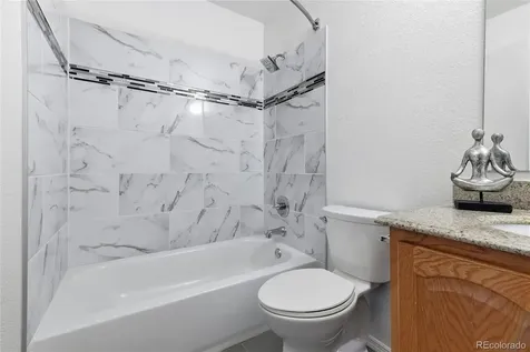 1430 S Vaughn Circle Aurora CO 80012