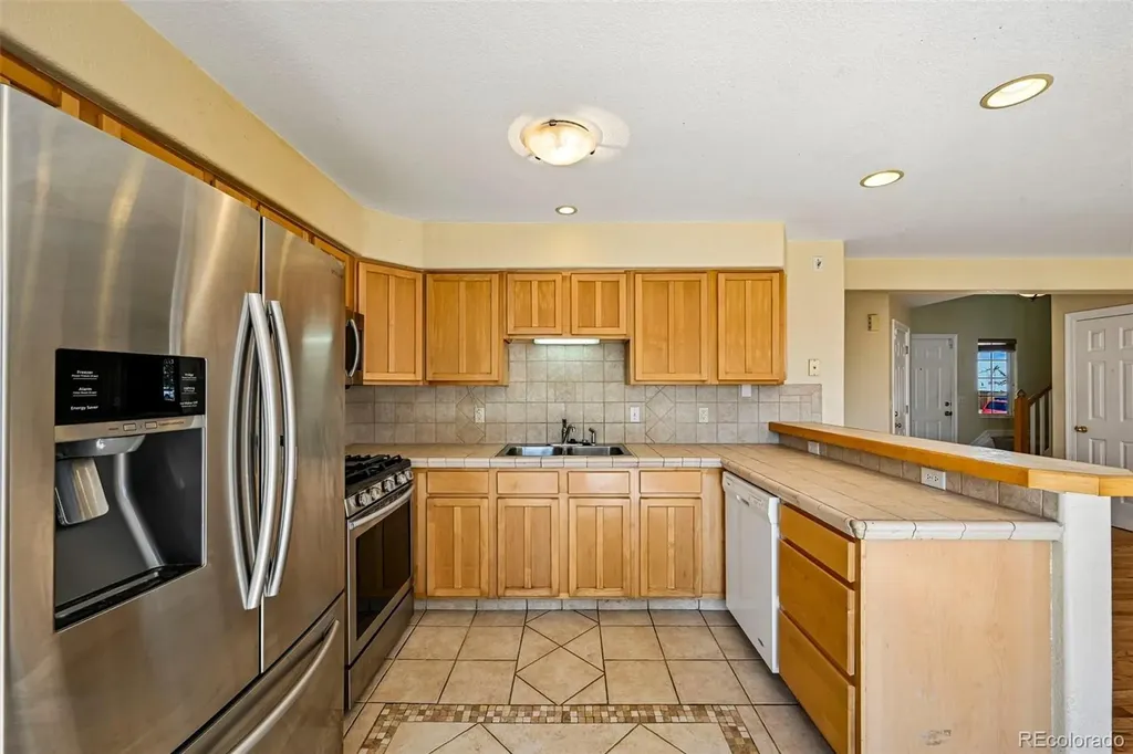 324 S Ames Street Lakewood CO 80226