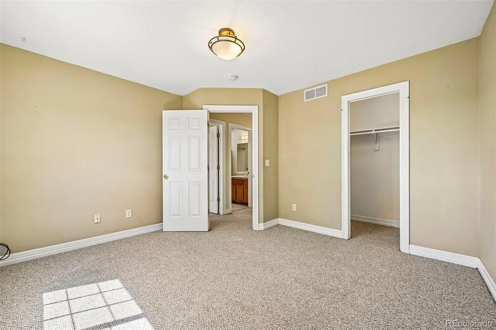 324 S Ames Street Lakewood CO 80226