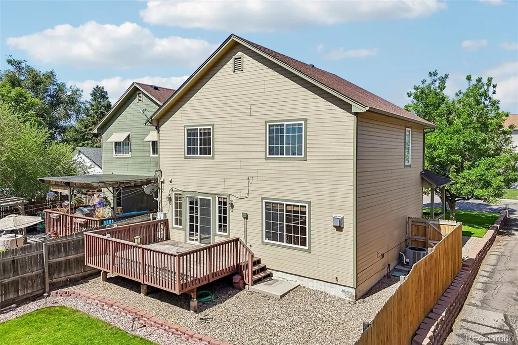 324 S Ames Street Lakewood CO 80226