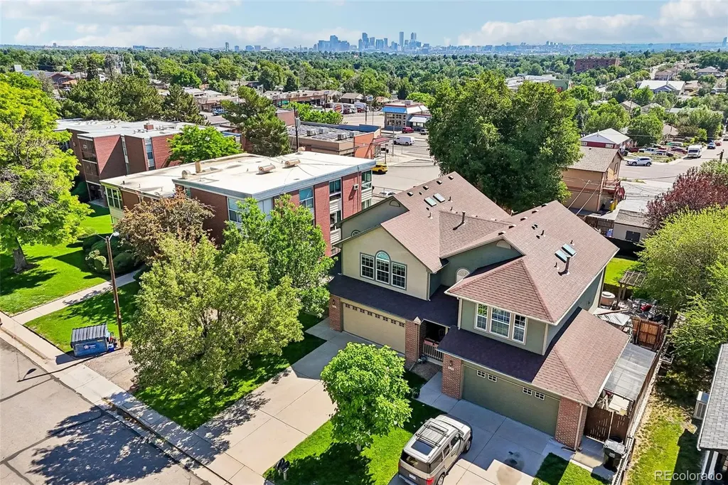 324 S Ames Street Lakewood CO 80226