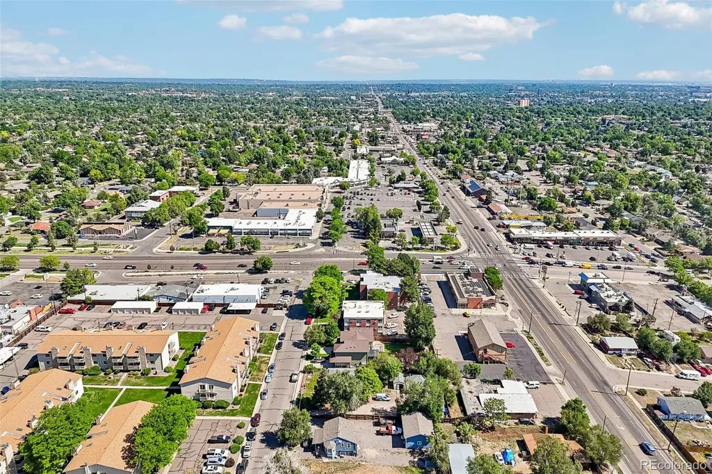 324 S Ames Street Lakewood CO 80226