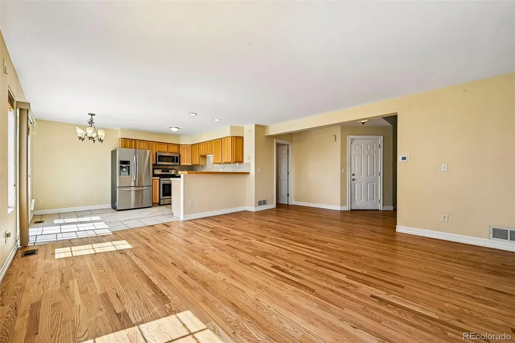 324 S Ames Street Lakewood CO 80226