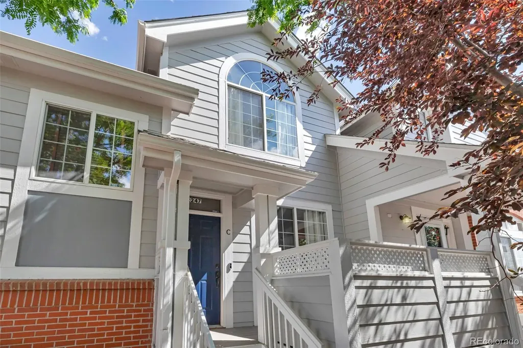 2247 S Pitkin Way Aurora CO 80013