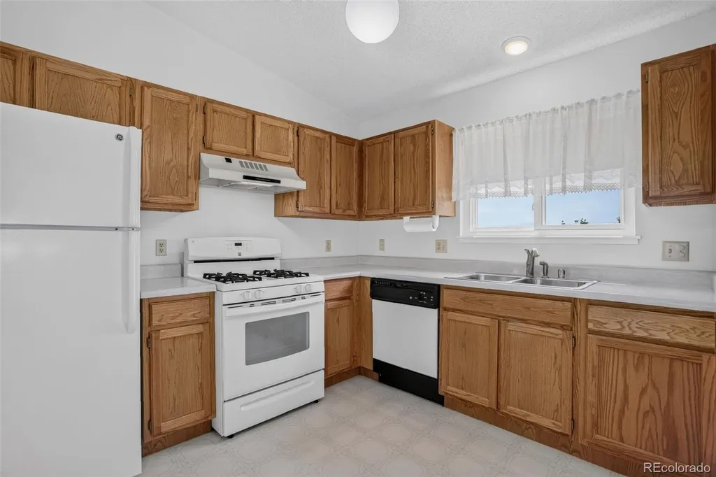 5230 Bradley Circle Colorado Springs CO 80911