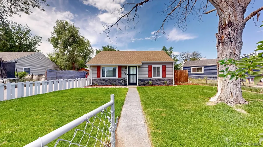 6107 Hudson Street Commerce City CO 80022