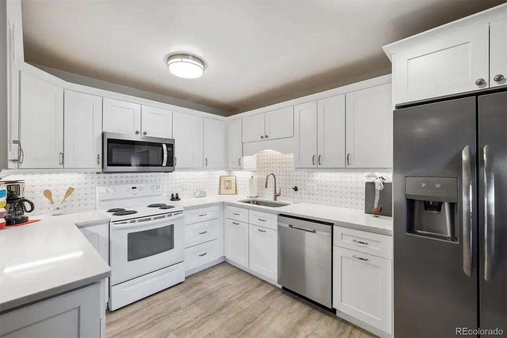 655 S Alton Way Denver CO 80247