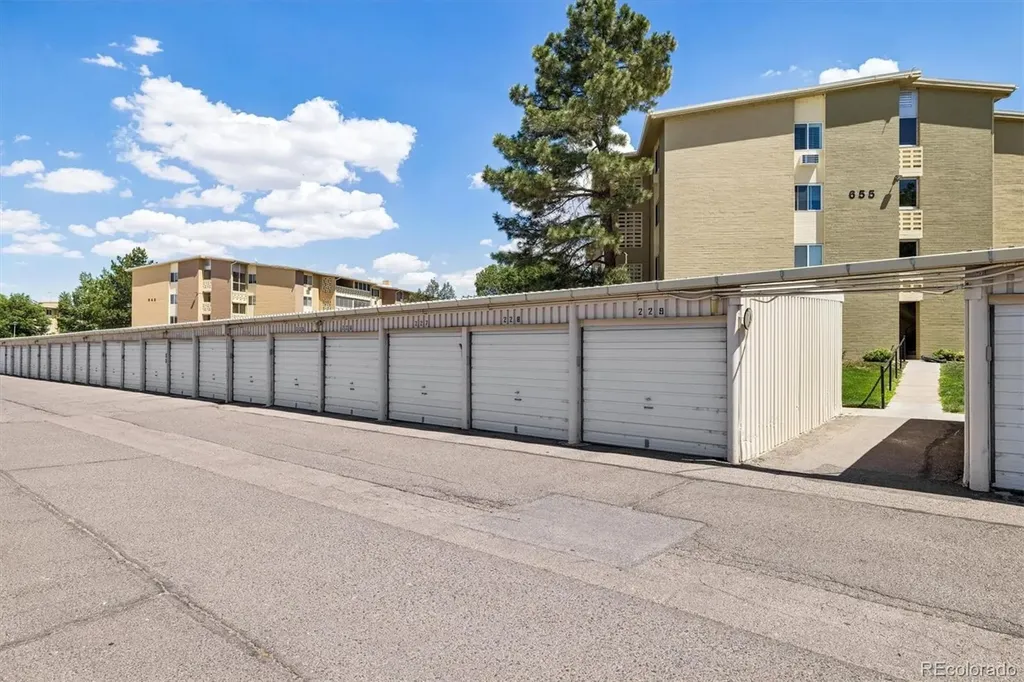 655 S Alton Way Denver CO 80247