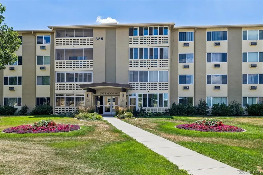 655 S Alton Way Denver CO 80247