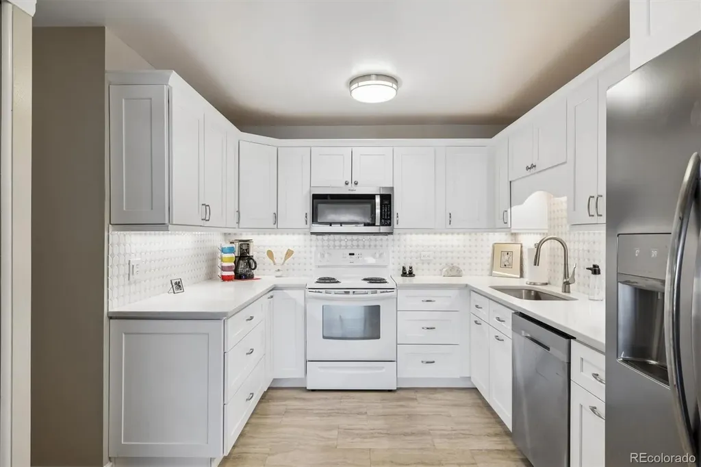 655 S Alton Way Denver CO 80247