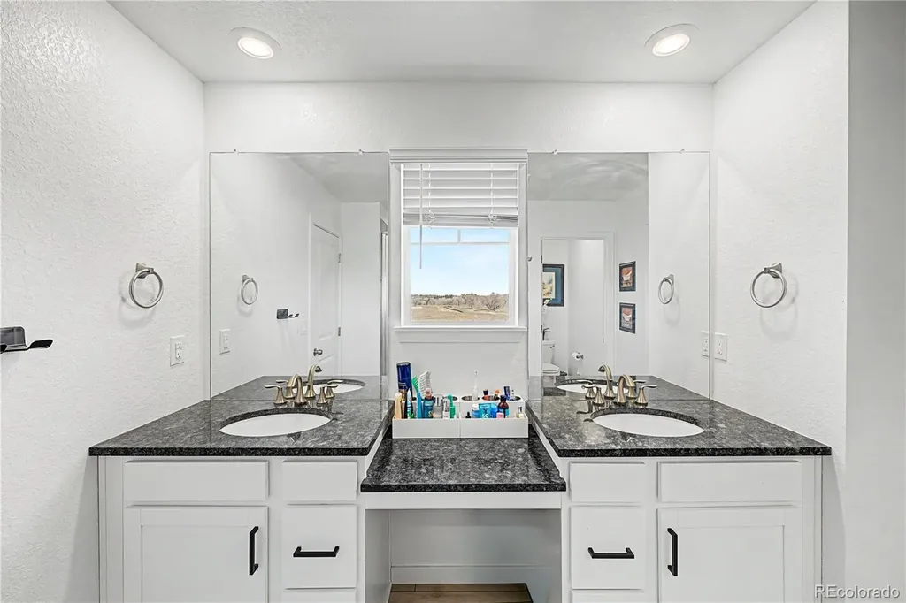 24781 E Tennessee Avenue Aurora CO 80018
