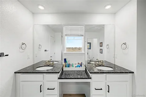 24781 E Tennessee Avenue Aurora CO 80018
