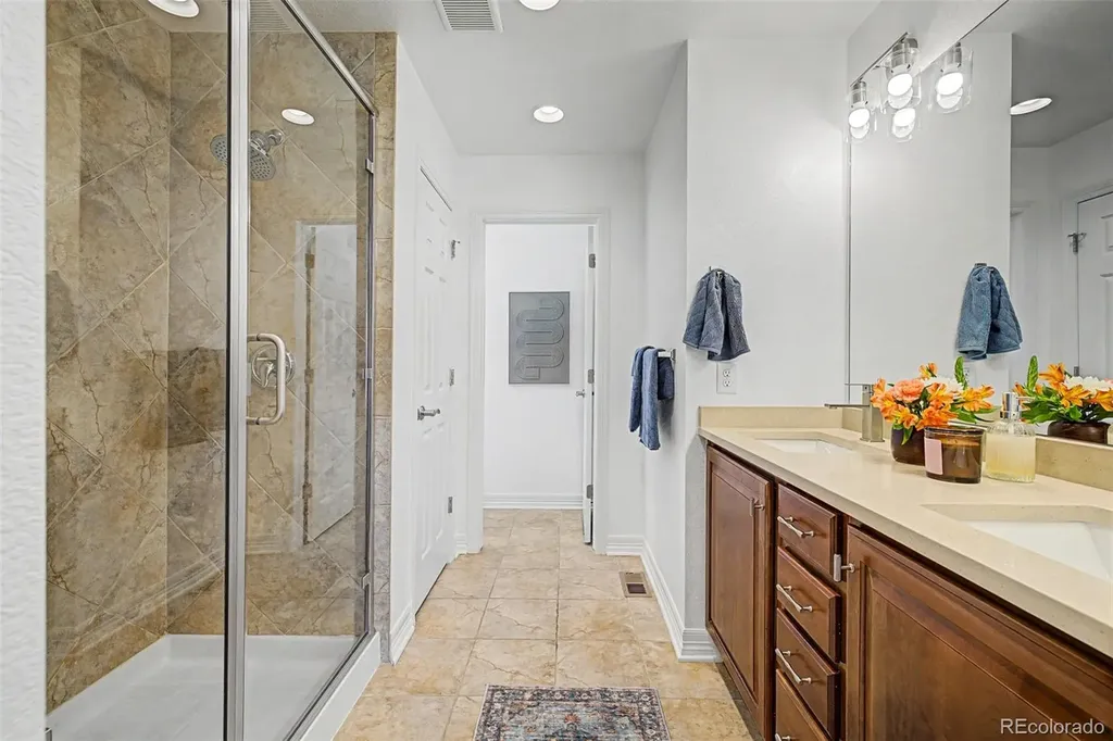 3164 Geneva Court Denver CO 80238