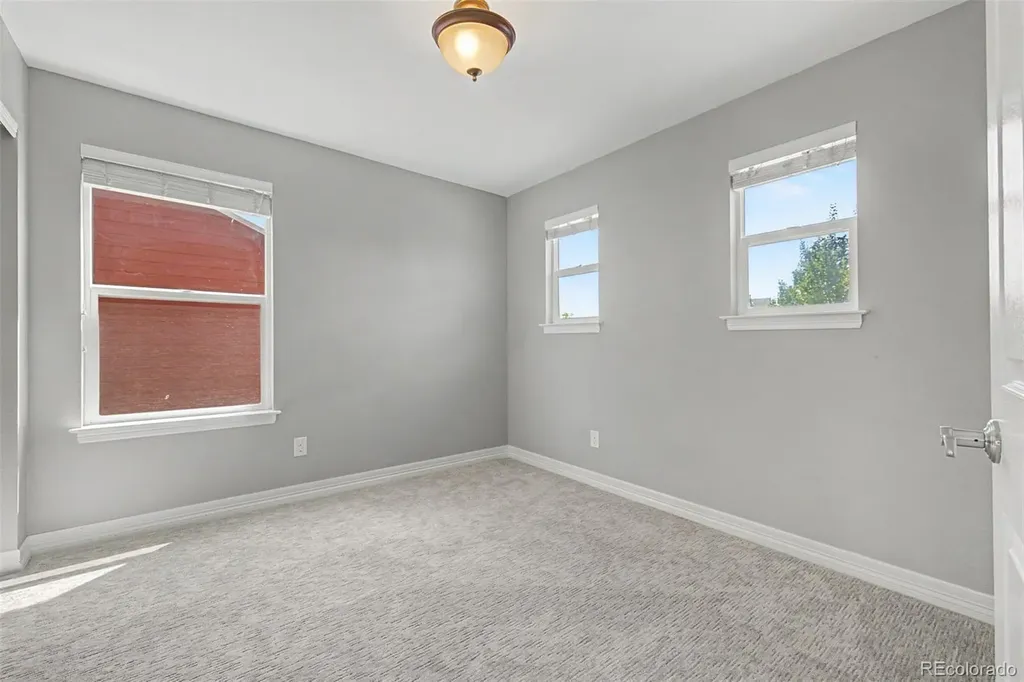 3164 Geneva Court Denver CO 80238