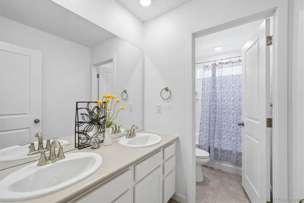 39358 Hart Circle Elizabeth CO 80107