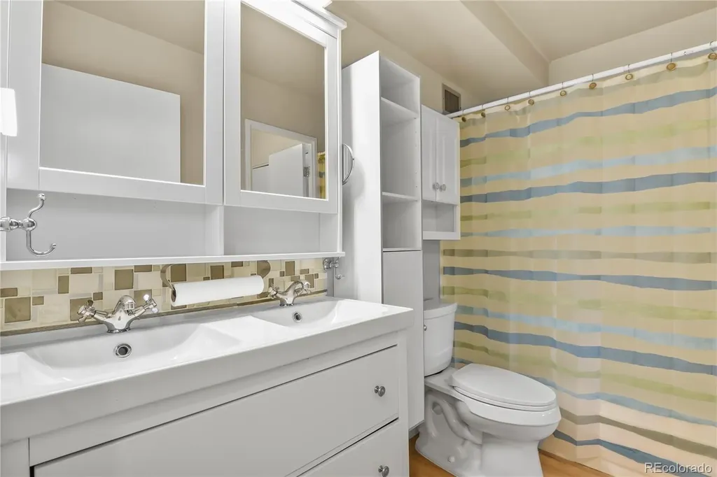 690 S Alton Way Denver CO 80247