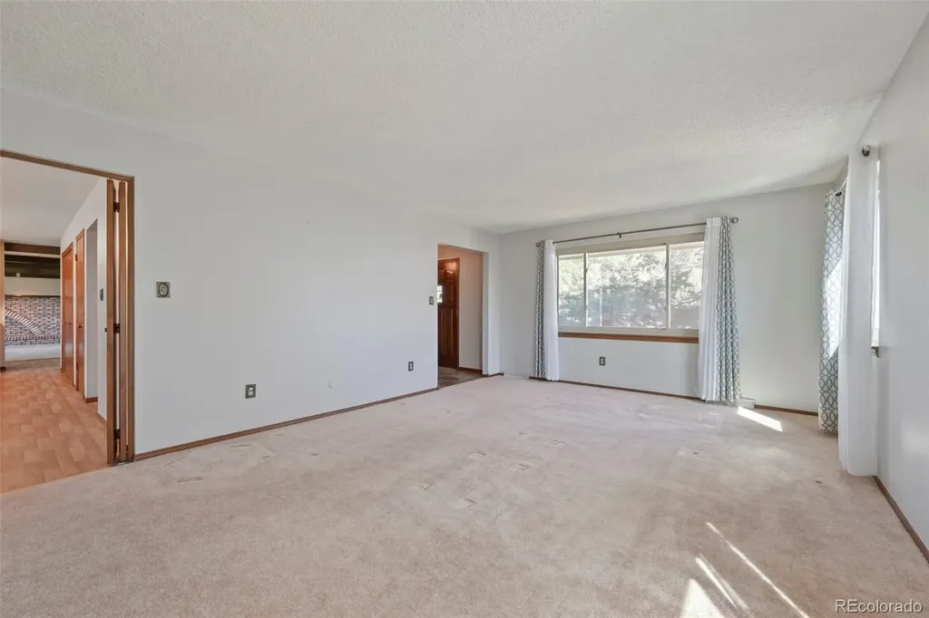 11468 E Berry Drive Englewood CO 80111