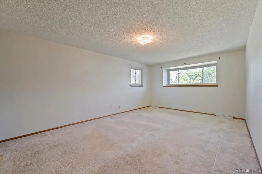 11468 E Berry Drive Englewood CO 80111