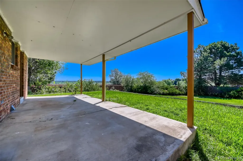 11468 E Berry Drive Englewood CO 80111
