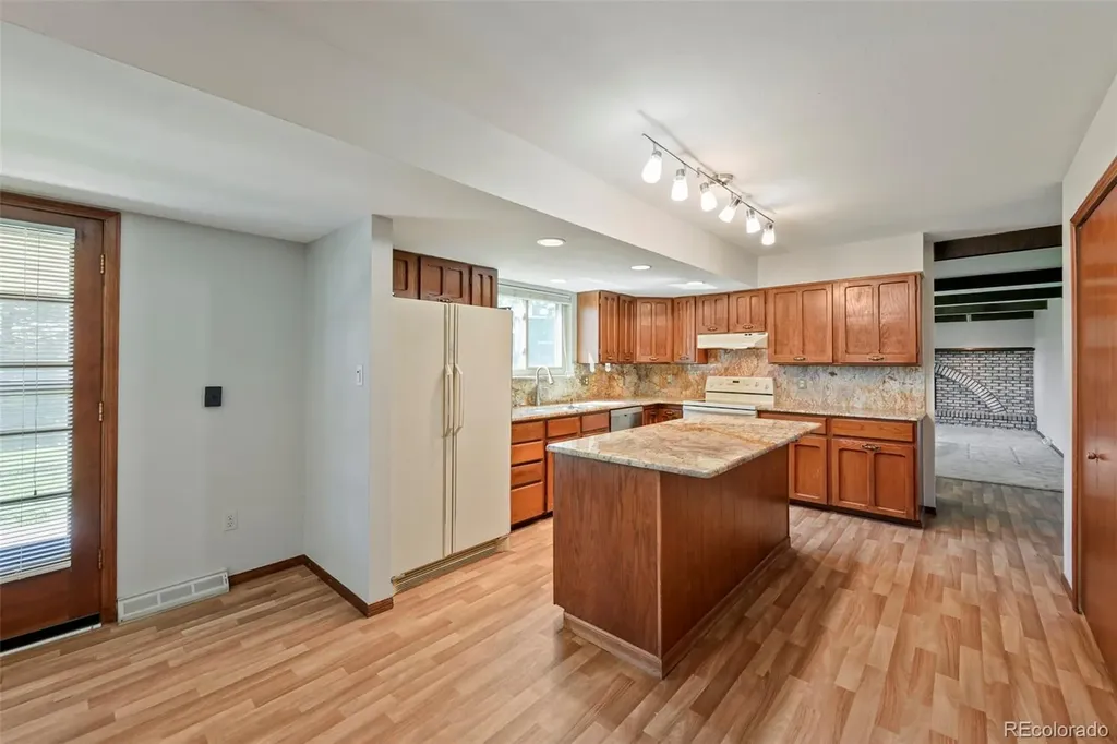 11468 E Berry Drive Englewood CO 80111
