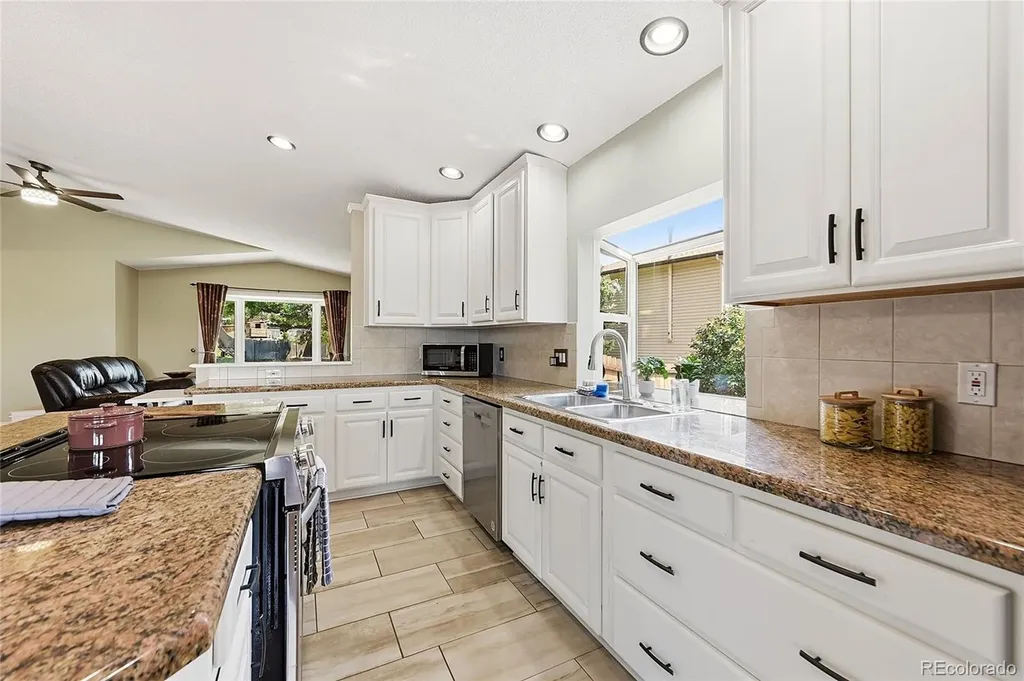 7209 S Houstoun Waring Circle Littleton CO 80120