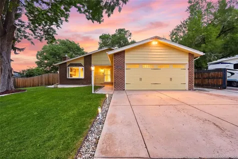 7209 S Houstoun Waring Circle Littleton CO 80120