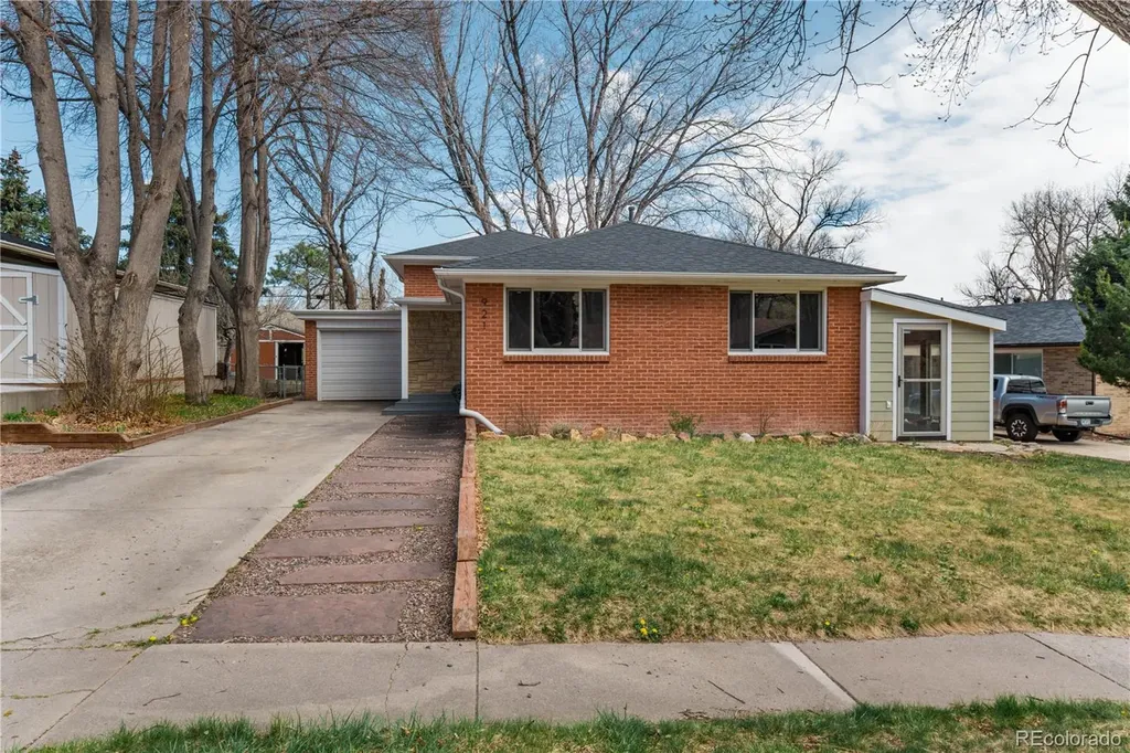 921 Valley Road Colorado Springs CO 80904