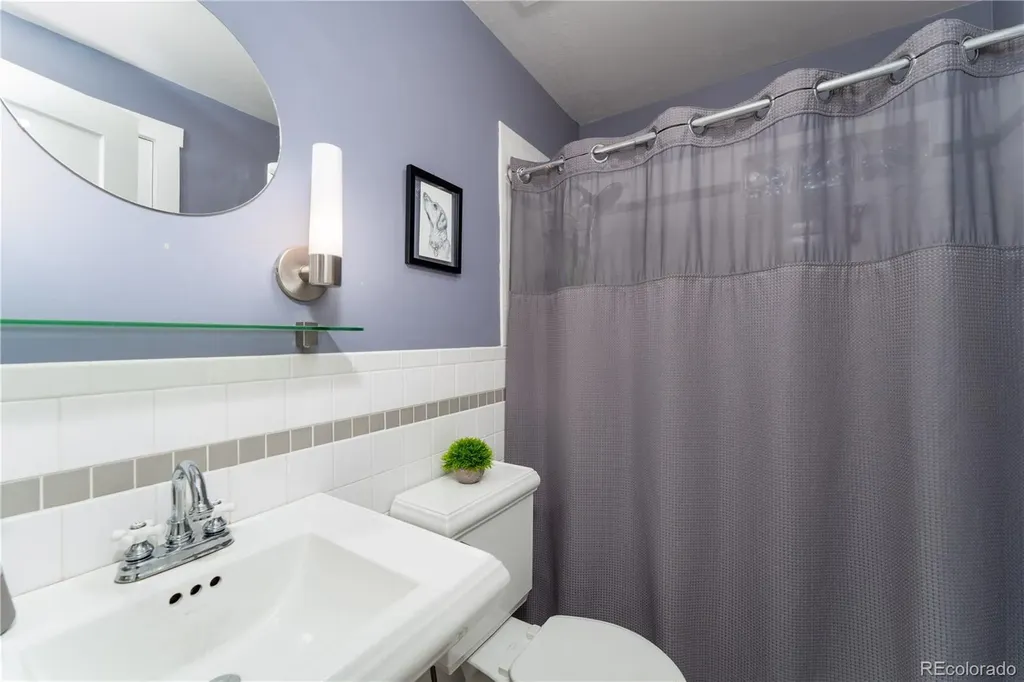 921 Valley Road Colorado Springs CO 80904