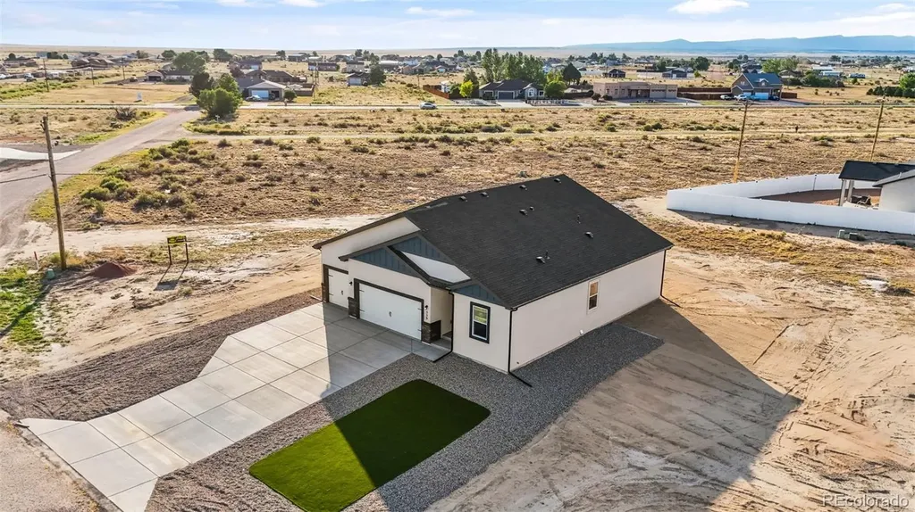 559 E Bayview Drive Pueblo West CO 81007