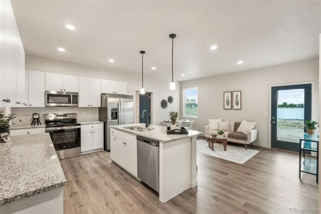 559 E Bayview Drive Pueblo West CO 81007